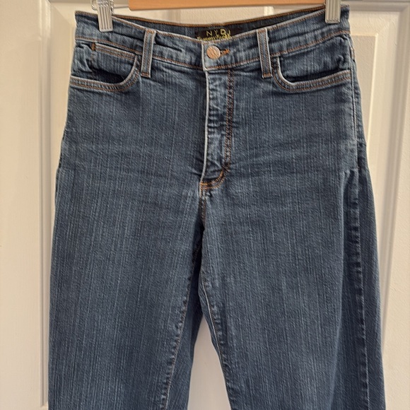 NYDJ Tummy Tuck Jeans - Picture 4 of 9